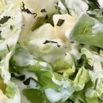 sałatka z jajkiem, śmietaną i kwasami omega-3