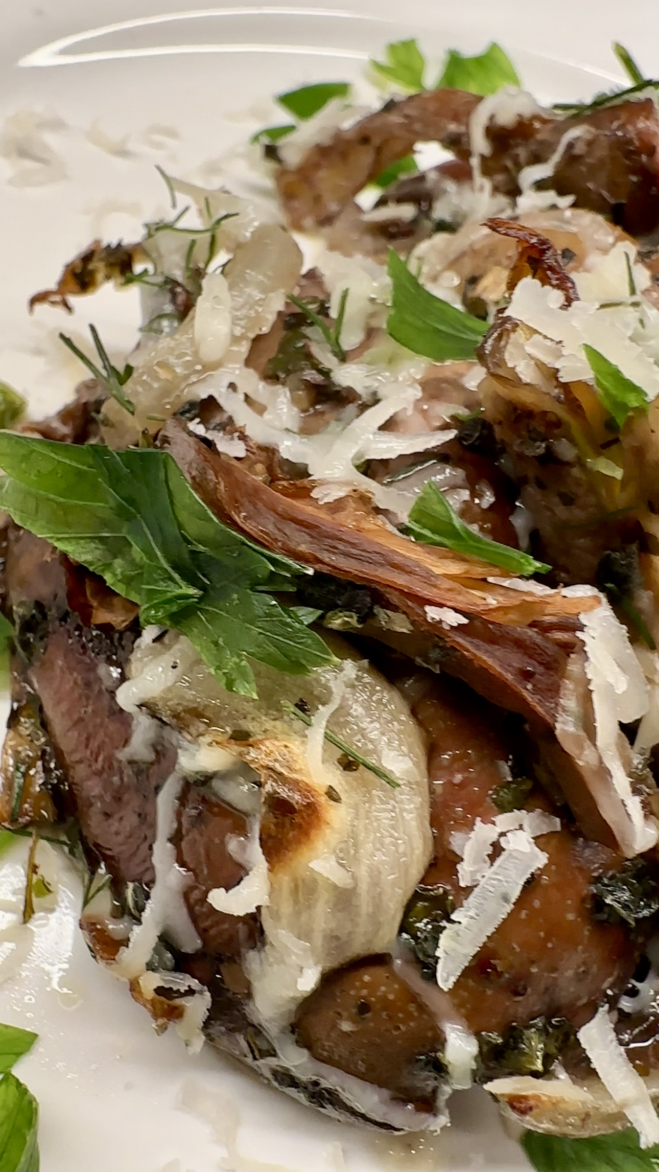 wątróbka z pieczonymi boczniakami